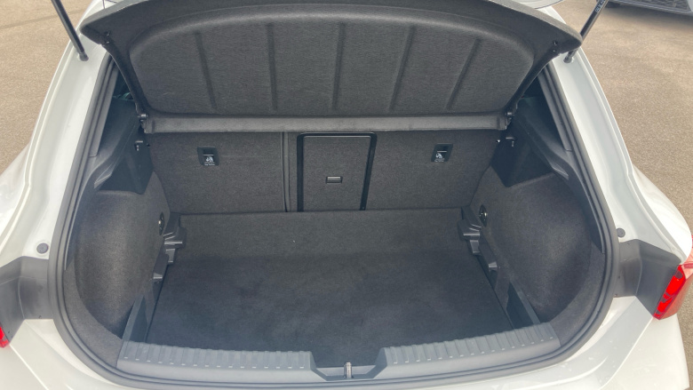 CUPRA Leon 1.5 eTSI 150 V2 5dr DSG Petrol Hatchback